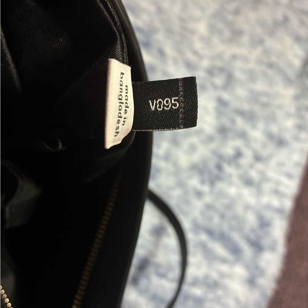 NWOT Kate Spade Perry Elegant Black Leather Shoulder Bag w Strap New York Perry - Picture 7 of 8